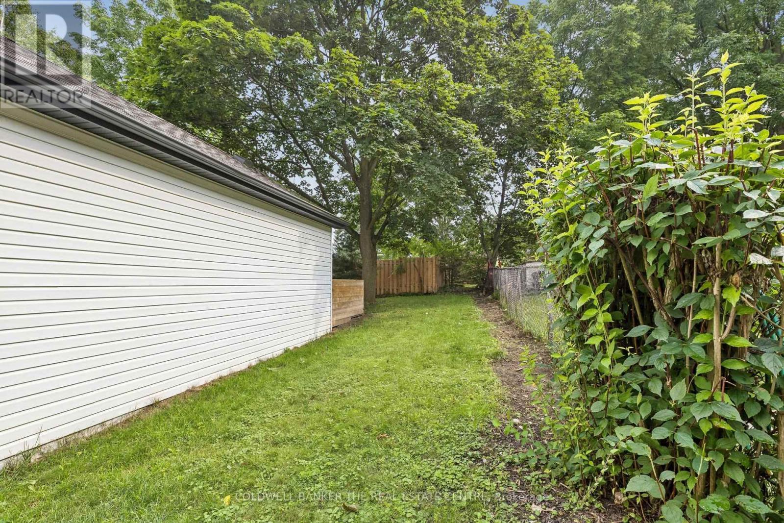 37 Fifth Avenue, Cambridge, ON - Outdoor