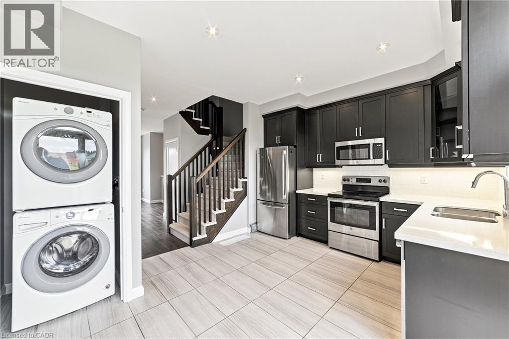 1169 Garner Road E Unit# 86, Hamilton, ON - Indoor Photo Showing Laundry Room