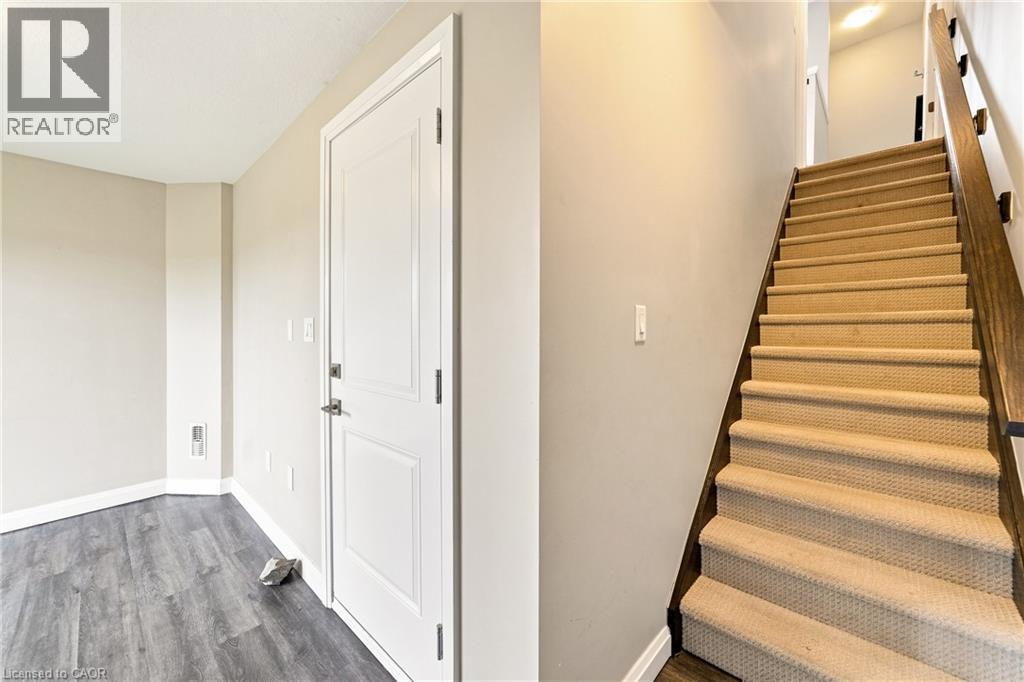 1169 Garner Road E Unit# 86, Hamilton, ON - Indoor Photo Showing Other Room