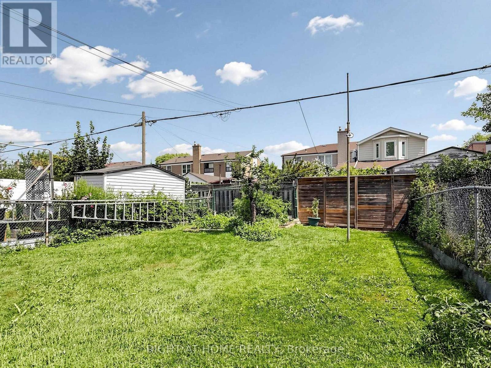 771 Birchmount Road, Toronto, ON - Outdoor