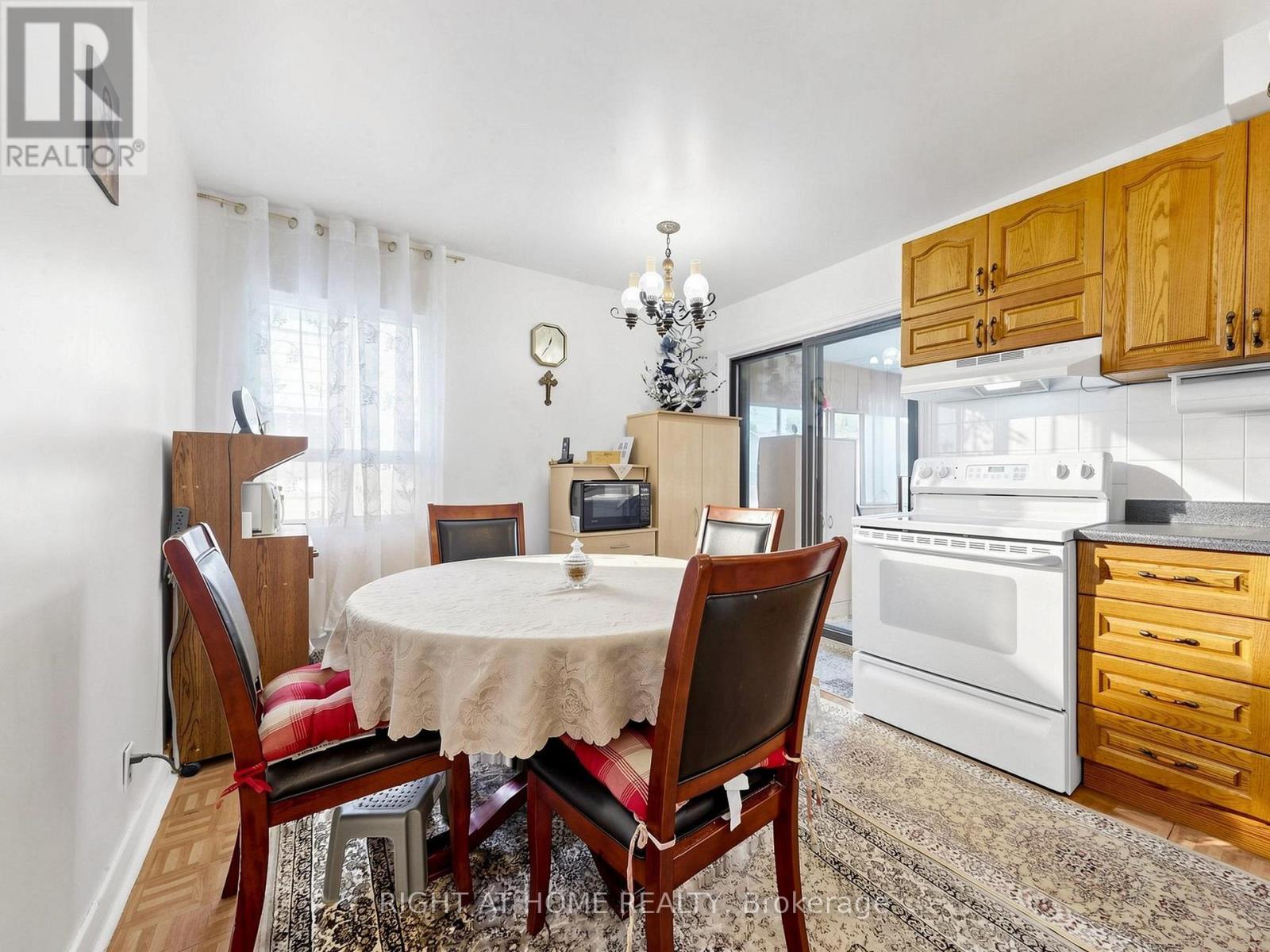 771 Birchmount Road, Toronto, ON - Indoor
