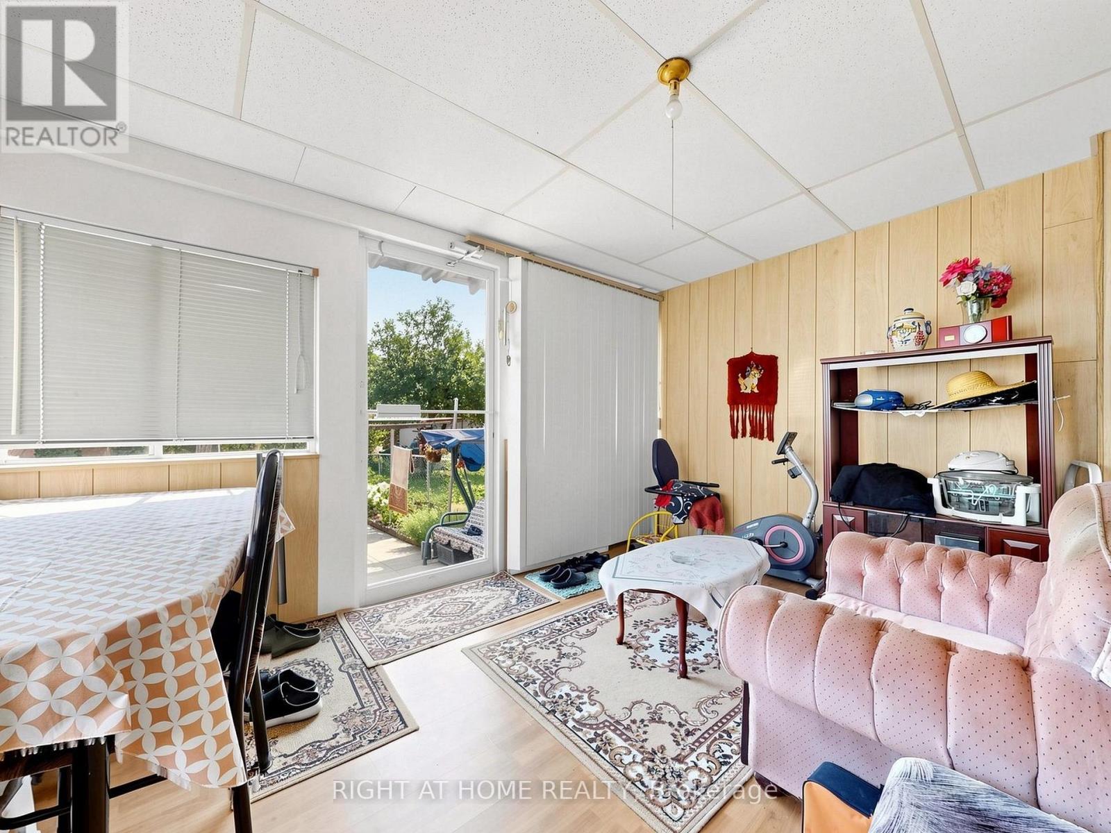 771 Birchmount Road, Toronto, ON - Indoor