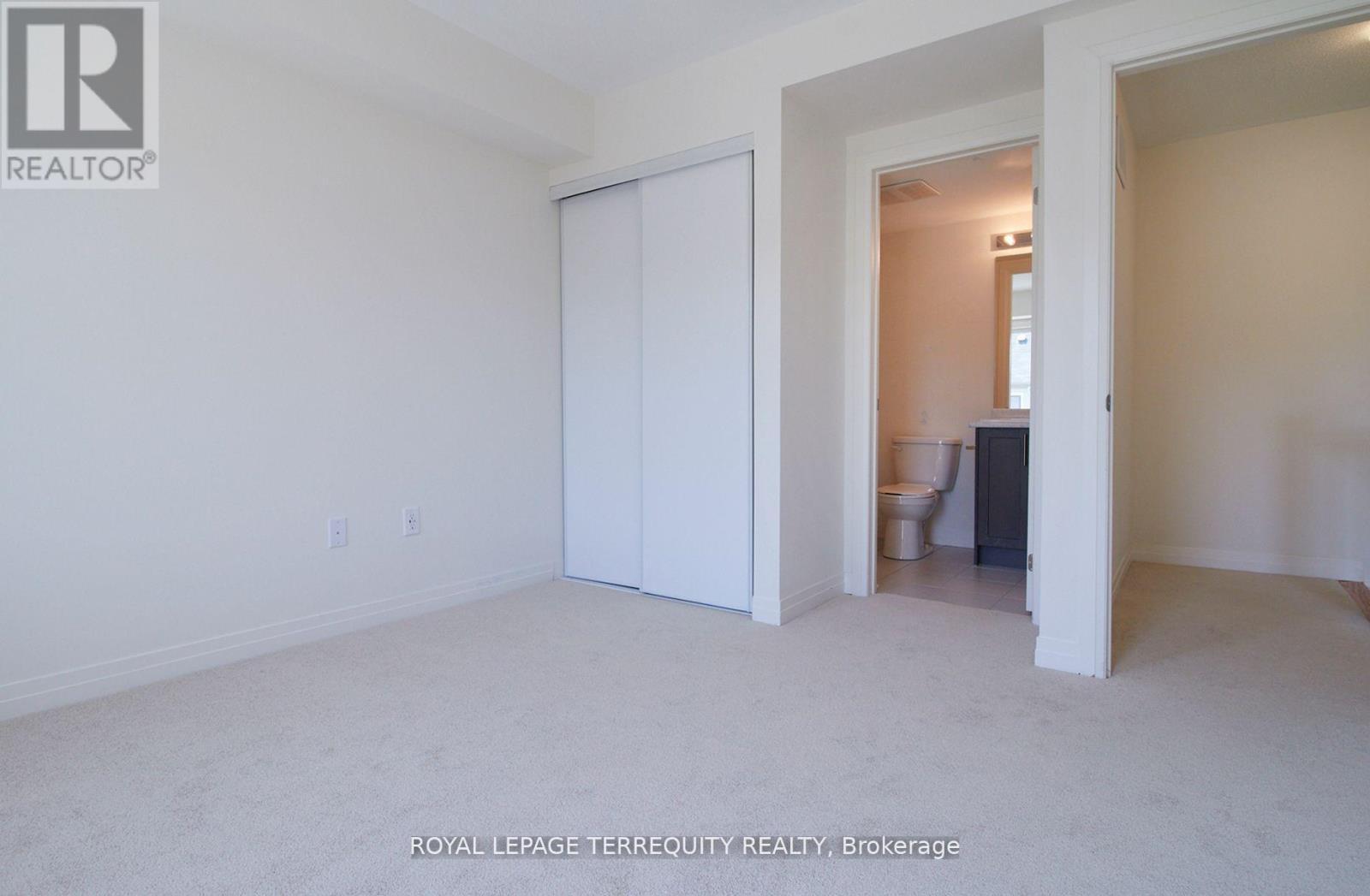 8D Lookout Drive, Clarington, ON - Indoor Photo Showing Other Room