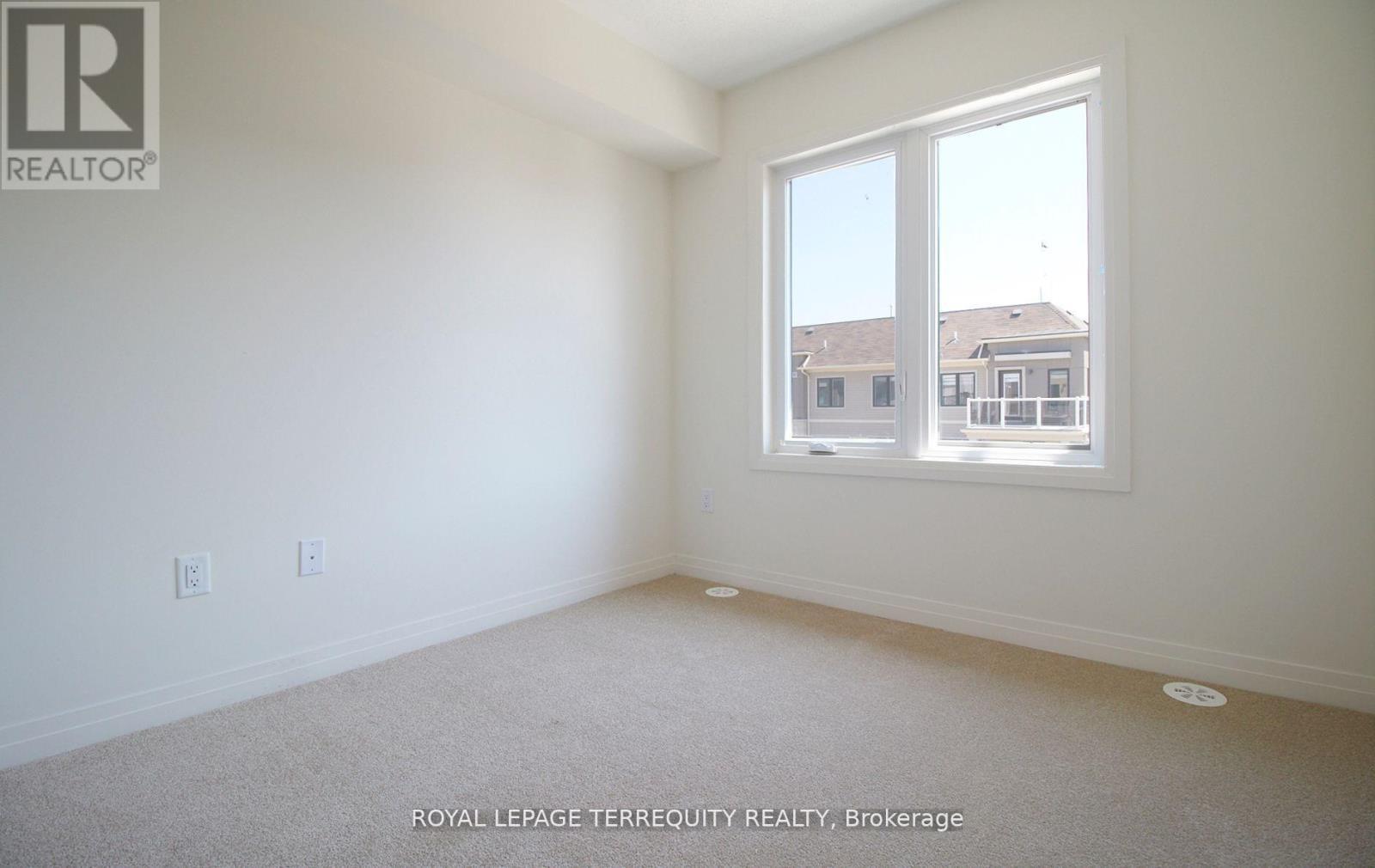 8D Lookout Drive, Clarington, ON - Indoor Photo Showing Other Room
