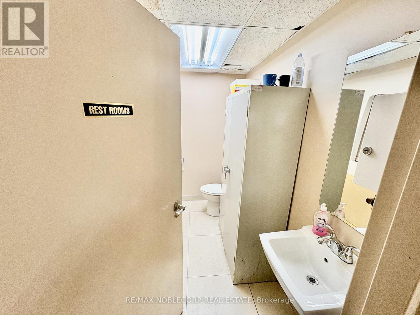 4105 Steeles Avenue W, Toronto, ON