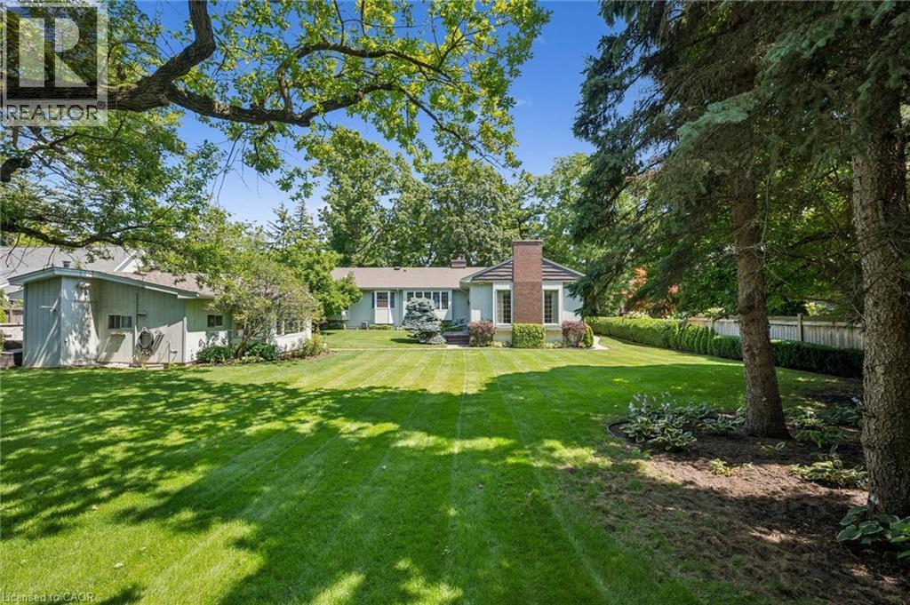 138 Appleby Place, Burlington, ON - Outdoor