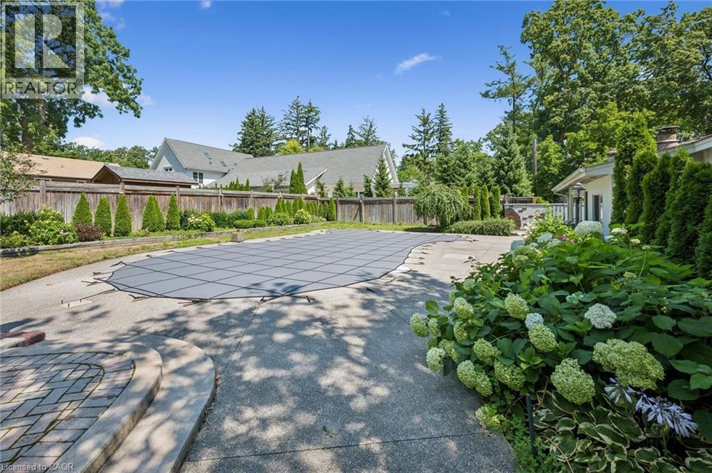 138 Appleby Place, Burlington, ON - Outdoor