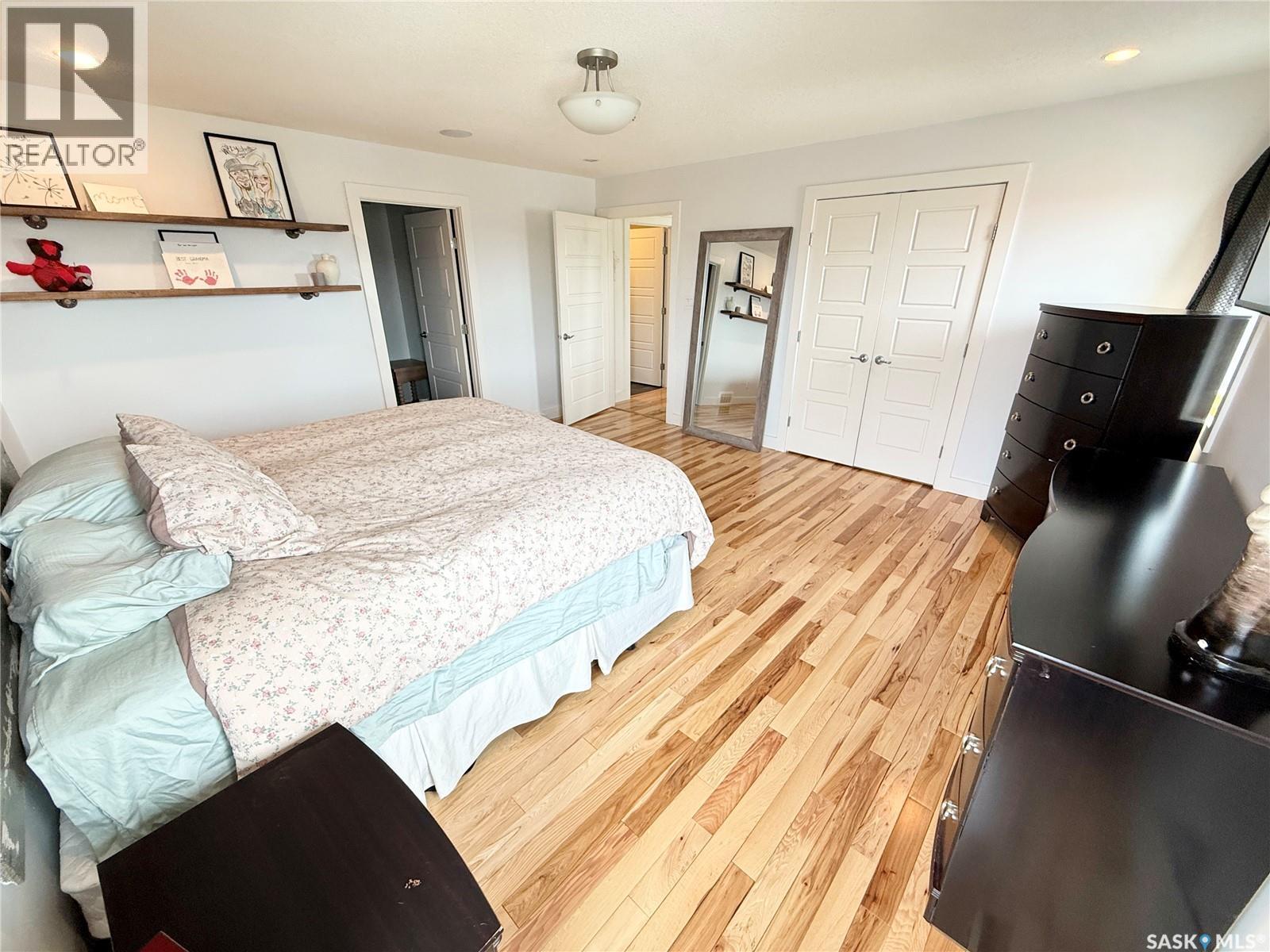 505 Brown Crescent, Weyburn, SK - Indoor Photo Showing Bedroom