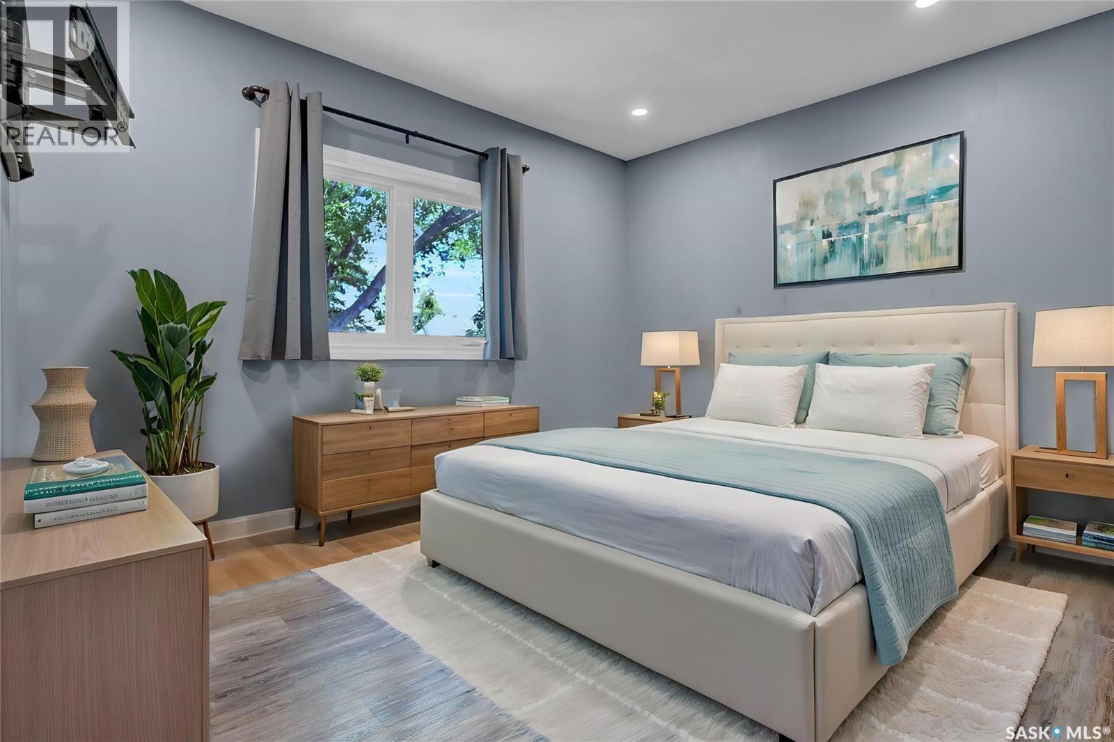 1119 Elgin Avenue, Moose Jaw, SK - Indoor Photo Showing Bedroom