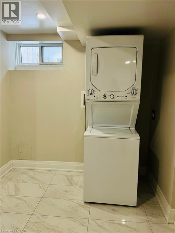 49 Edinburgh Road Unit# Bsmt, Kitchener, ON - Indoor Photo Showing Laundry Room