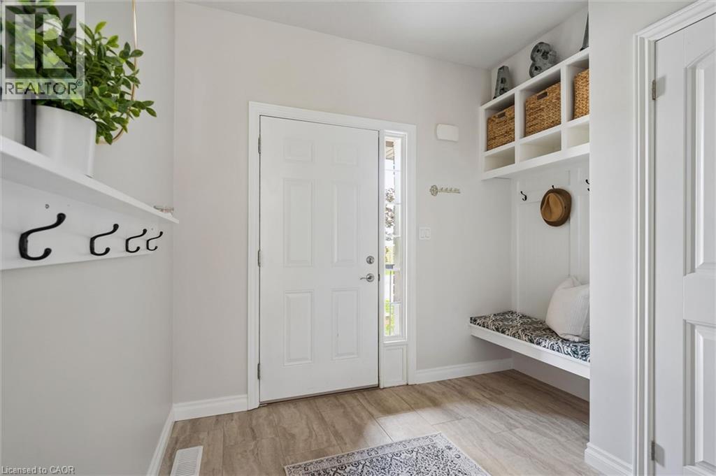 898A Gzowski Street, Fergus, ON - Indoor Photo Showing Other Room