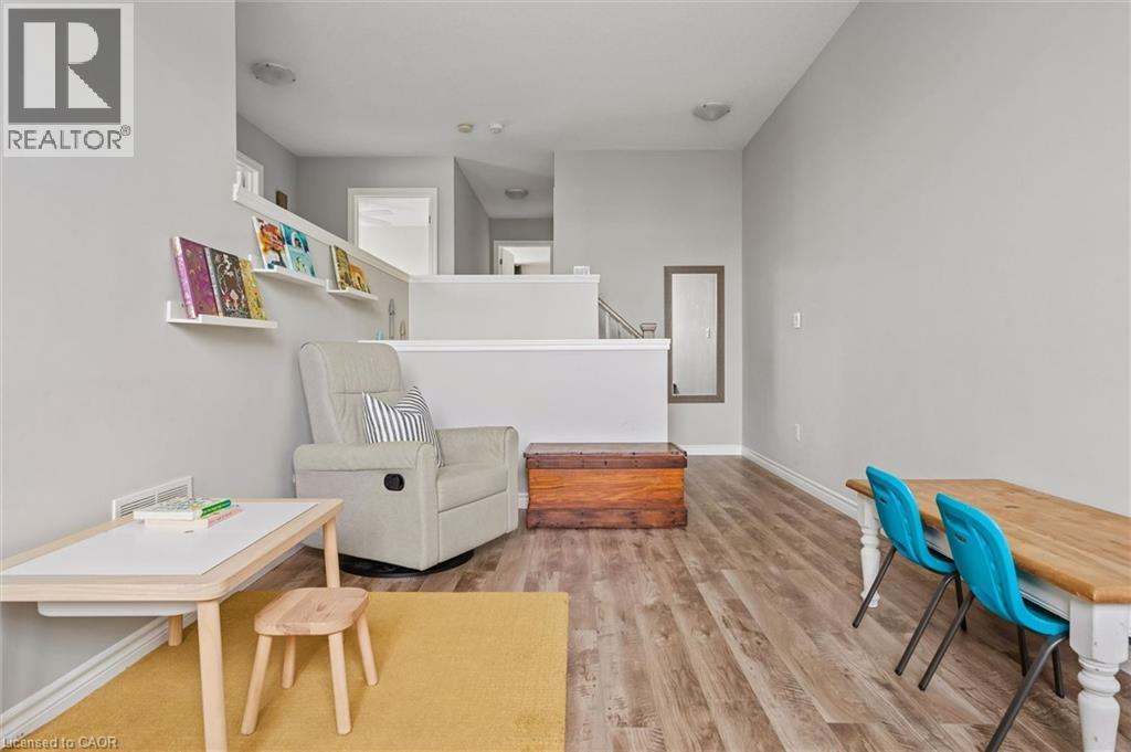 898A Gzowski Street, Fergus, ON - Indoor