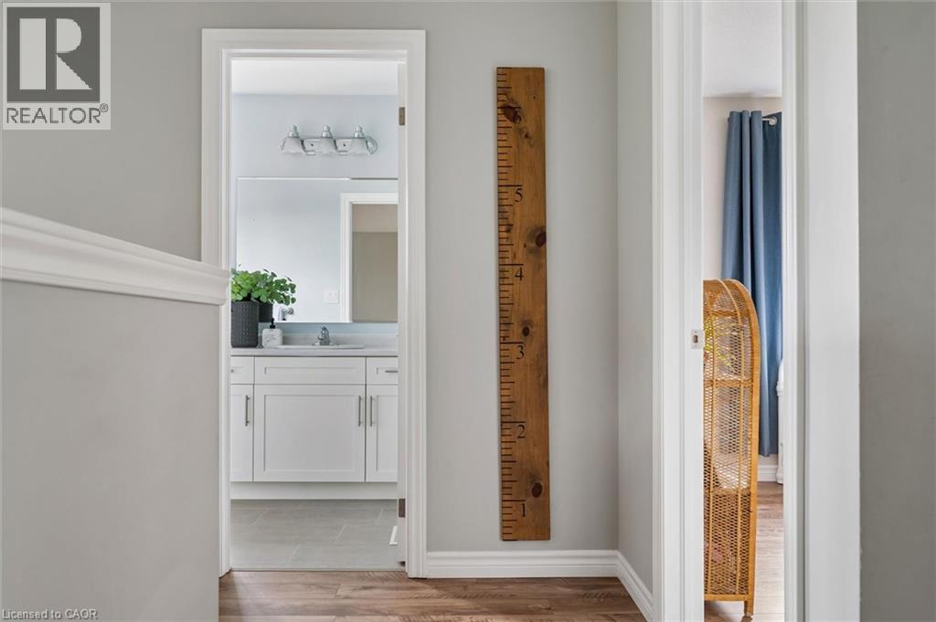 898A Gzowski Street, Fergus, ON - Indoor Photo Showing Other Room
