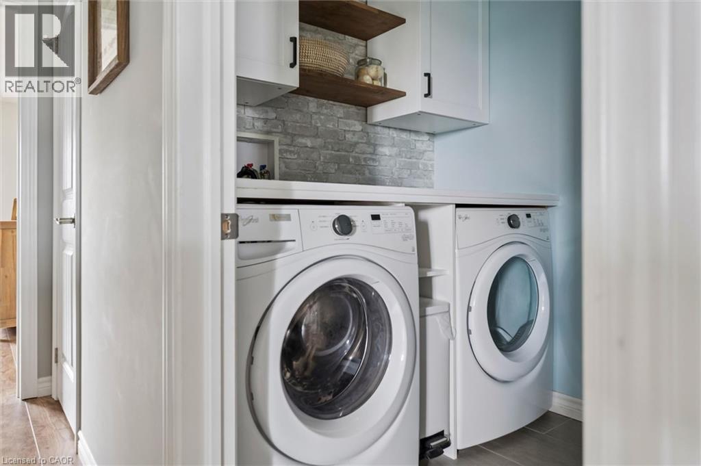 898A Gzowski Street, Fergus, ON - Indoor Photo Showing Laundry Room