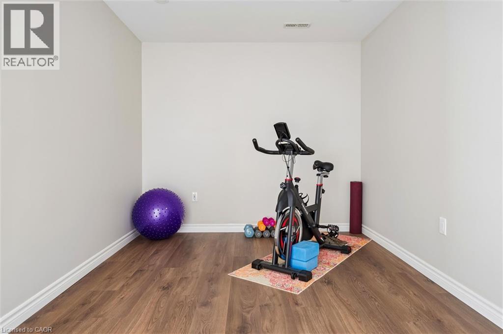 898A Gzowski Street, Fergus, ON - Indoor Photo Showing Gym Room
