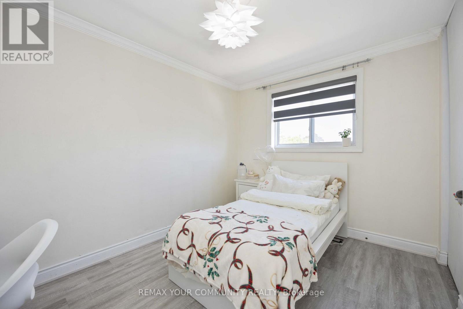 62 Secroft Crescent, Toronto, ON - Indoor Photo Showing Bedroom