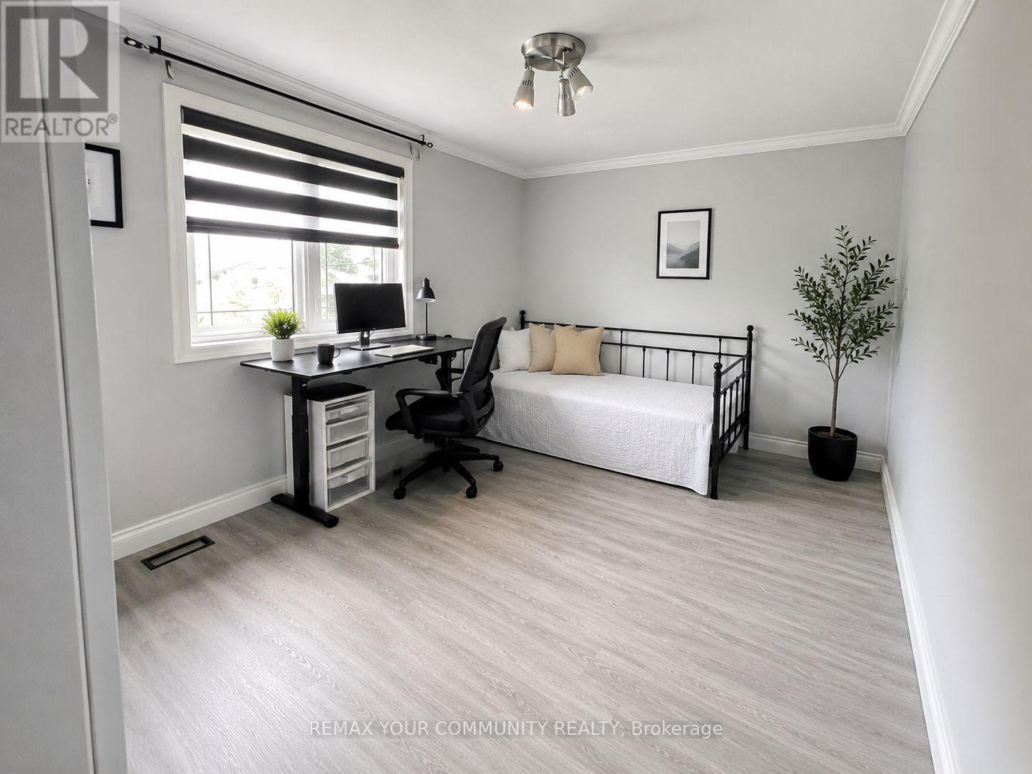62 Secroft Crescent, Toronto, ON - Indoor Photo Showing Office