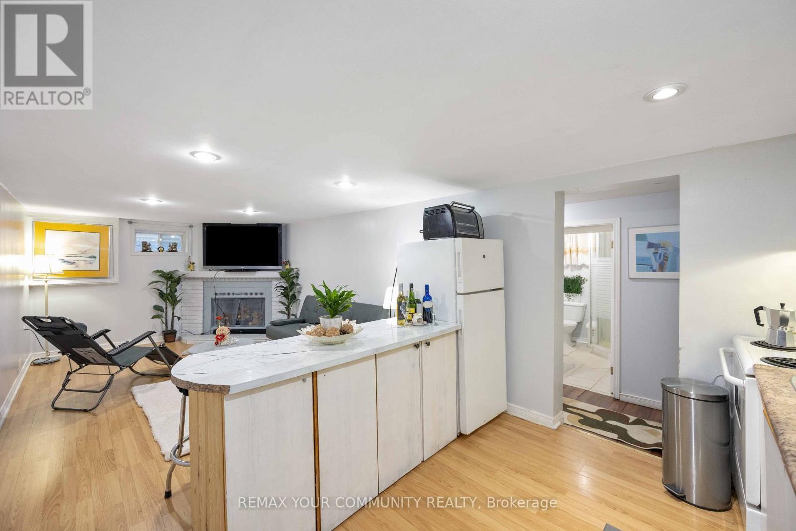 62 Secroft Crescent, Toronto, ON - Indoor Photo Showing Other Room