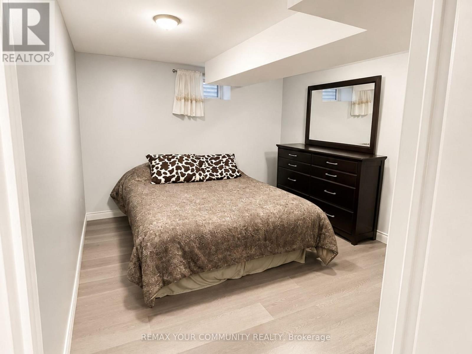 62 Secroft Crescent, Toronto, ON - Indoor Photo Showing Bedroom
