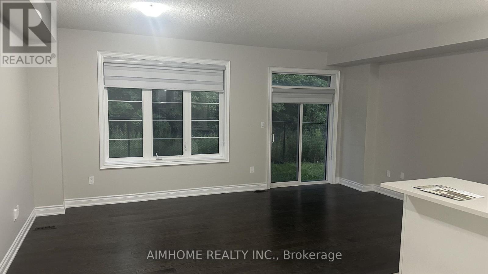 52 Liam Lane, Markham, ON - Indoor Photo Showing Other Room