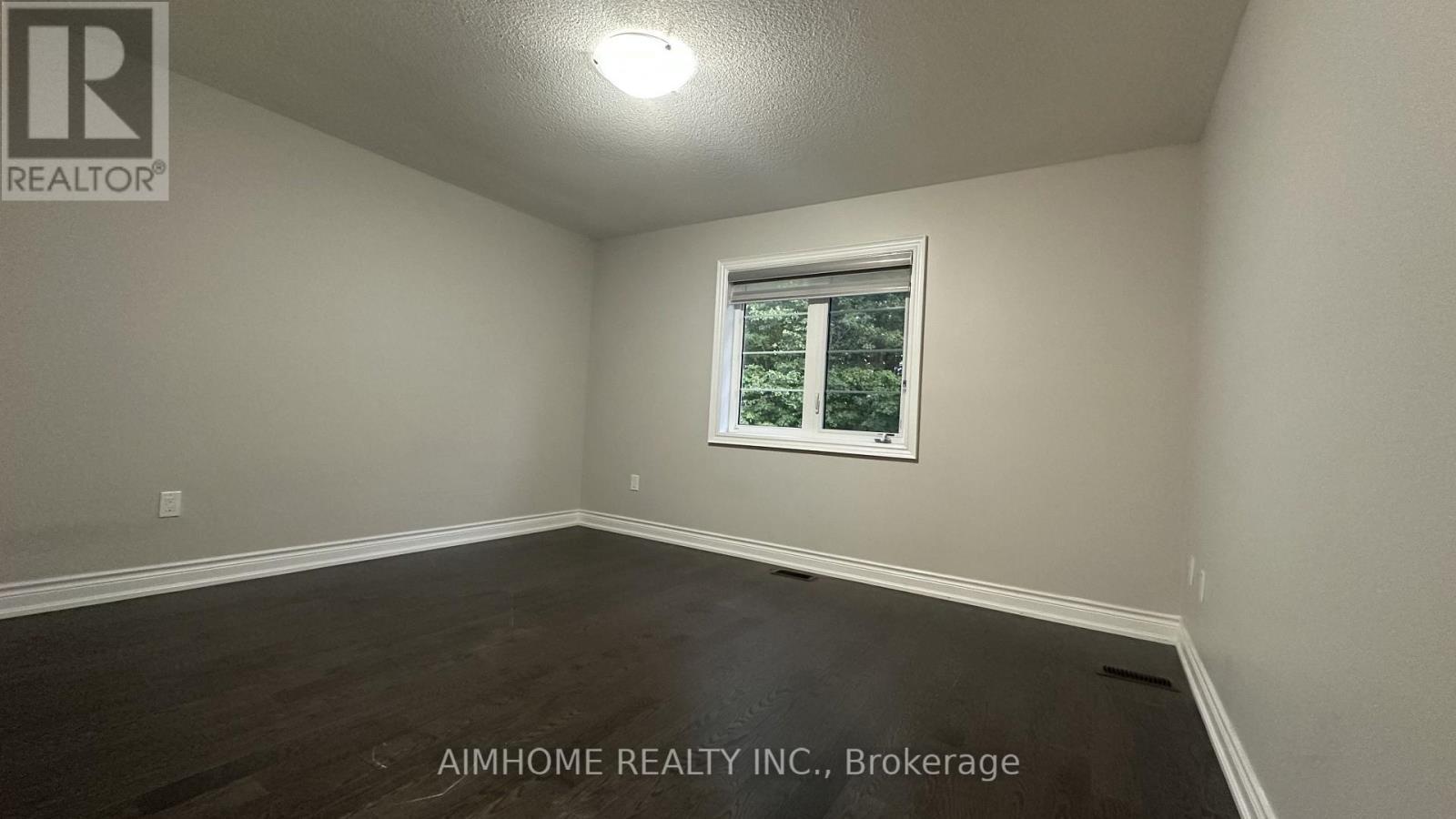 52 Liam Lane, Markham, ON - Indoor Photo Showing Other Room