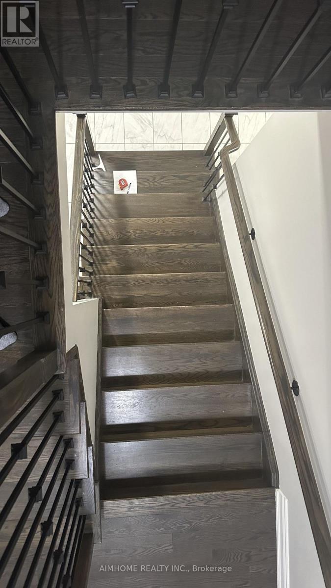 52 Liam Lane, Markham, ON - Indoor Photo Showing Other Room