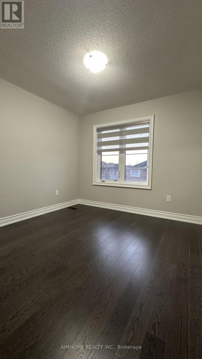 52 Liam Lane, Markham, ON - Indoor Photo Showing Other Room