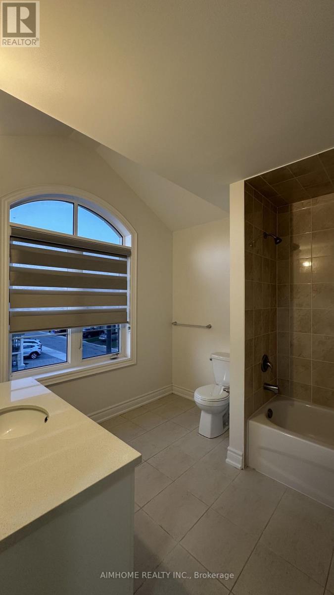 52 Liam Lane, Markham, ON - Indoor Photo Showing Bathroom