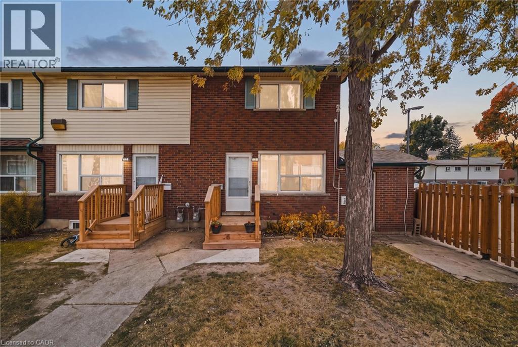 164 Jansen Avenue Unit# 11, Kitchener, ON - Outdoor
