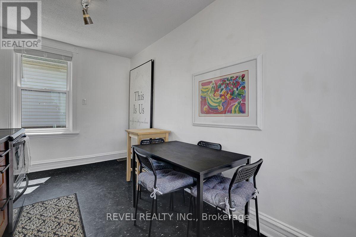 52 Lebreton Street N, Ottawa, ON - Indoor Photo Showing Dining Room