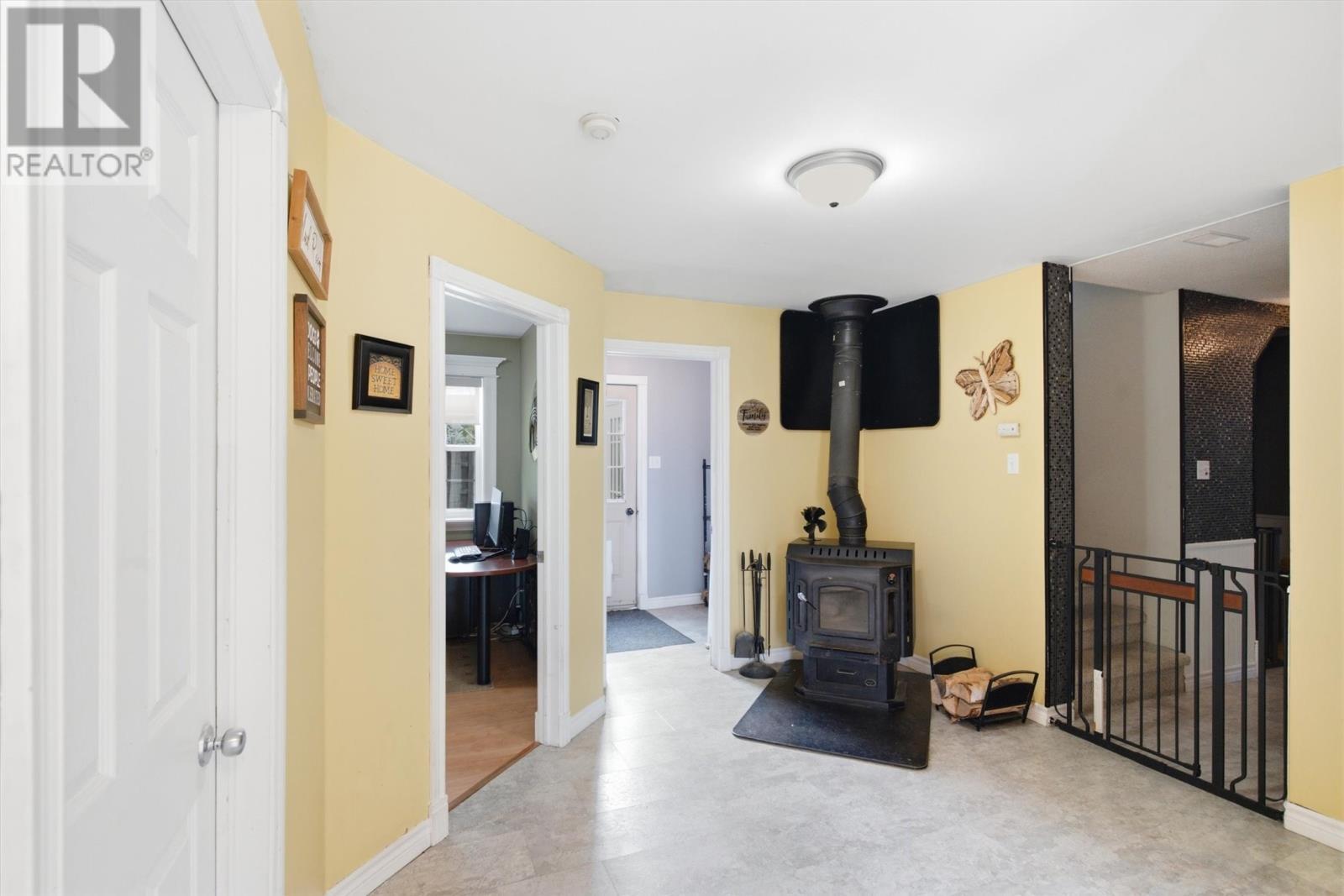 147 River Road, Appleton, NL - Indoor Photo Showing Other Room