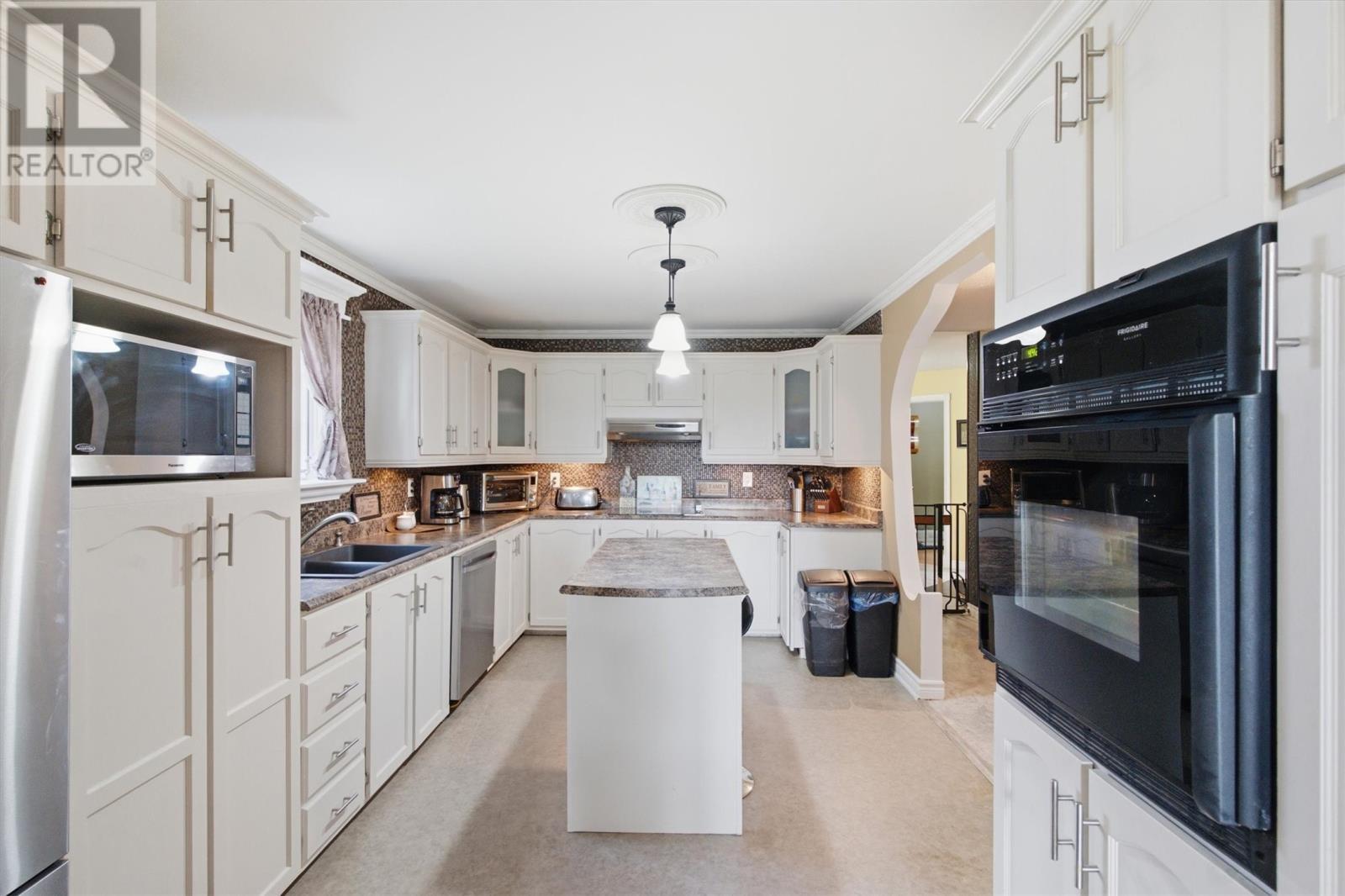 147 River Road, Appleton, NL - Indoor Photo Showing Kitchen With Double Sink