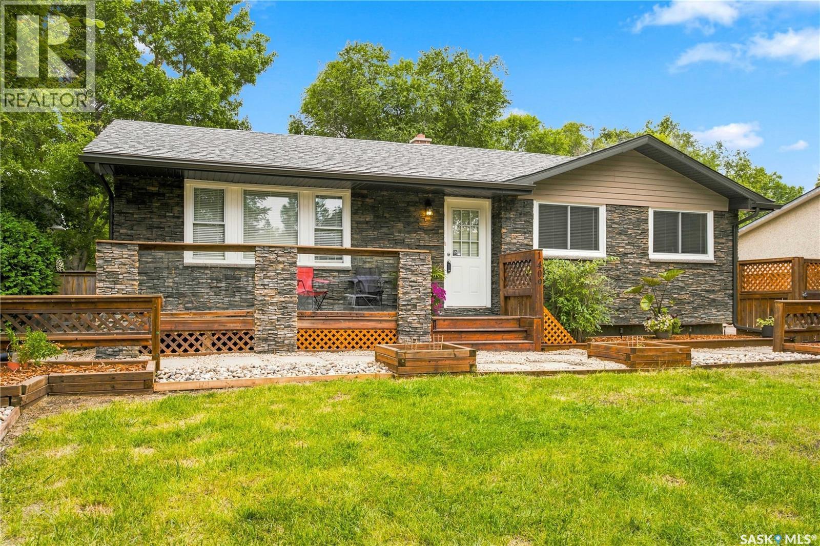 1409 Shannon Road, Regina, SK - Outdoor