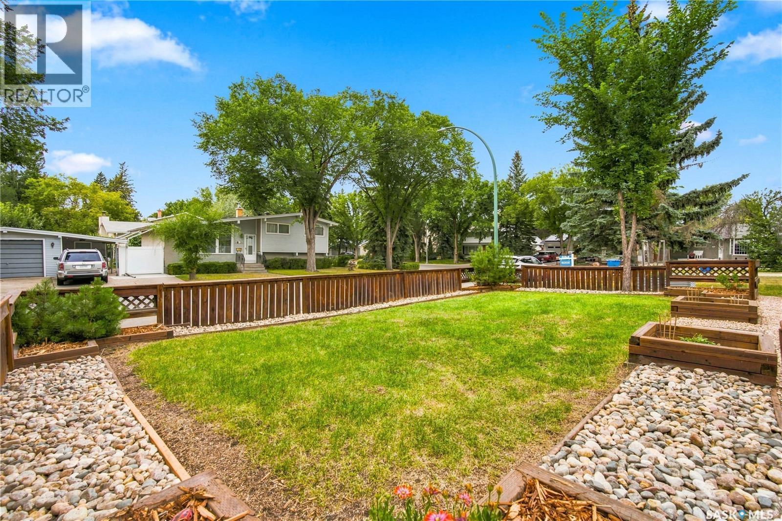 1409 Shannon Road, Regina, SK - Outdoor