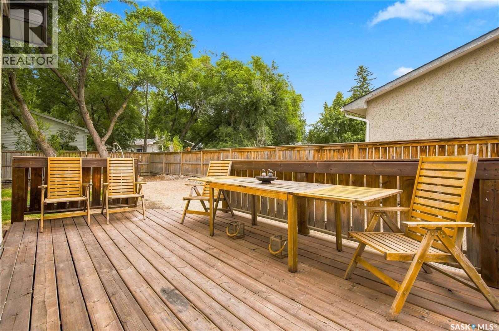 1409 Shannon Road, Regina, SK - Outdoor With Deck Patio Veranda With Exterior