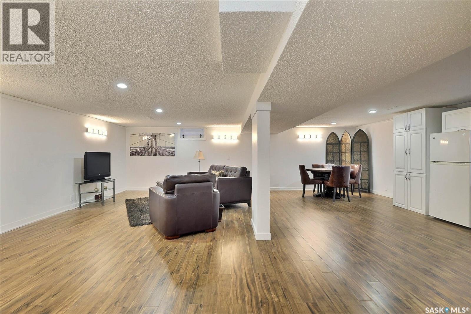 1409 Shannon Road, Regina, SK - Indoor