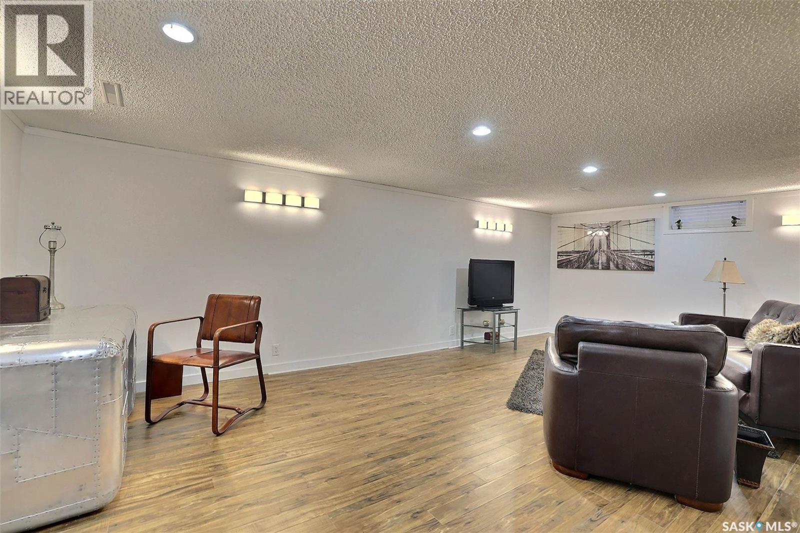 1409 Shannon Road, Regina, SK - Indoor