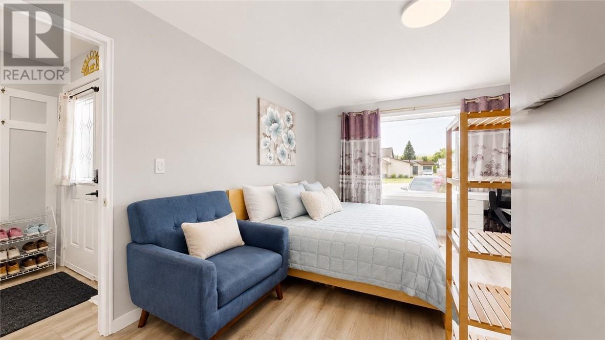 8 Blake, Little Current, ON - Indoor Photo Showing Bedroom