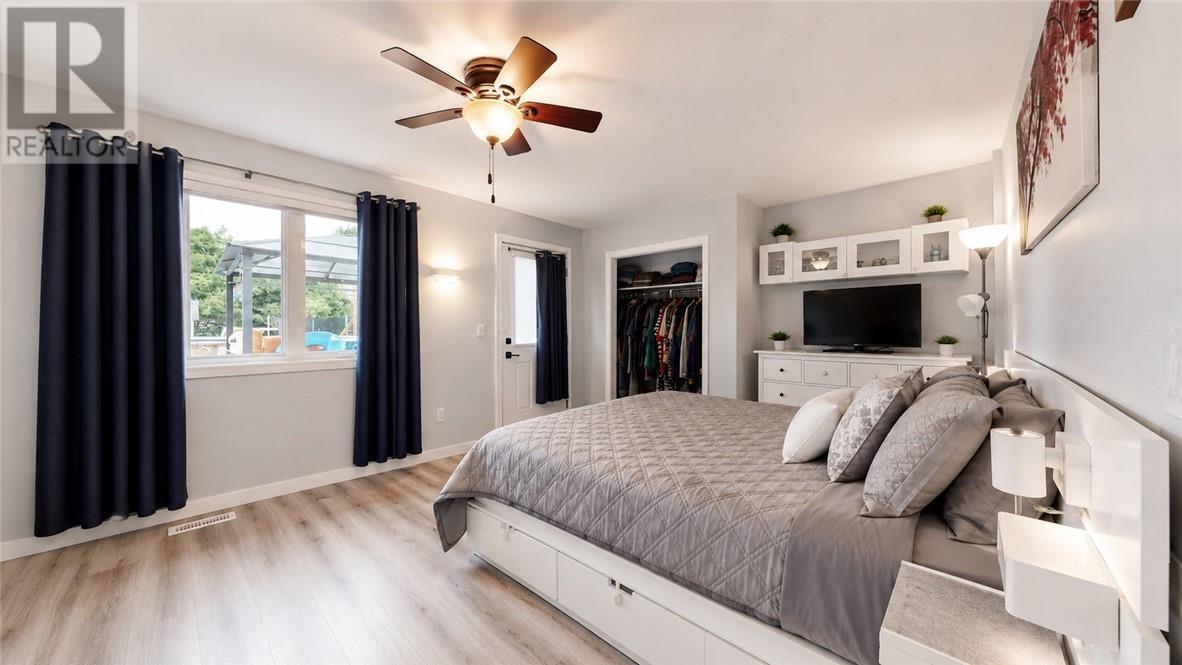 8 Blake, Little Current, ON - Indoor Photo Showing Bedroom