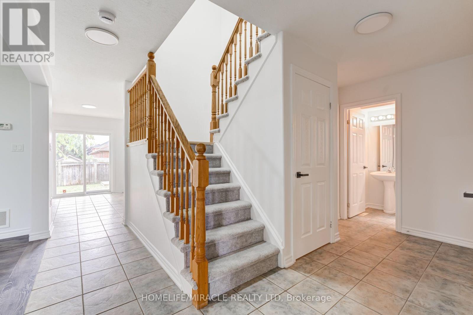 7 Empire Drive, Barrie, ON - Indoor Photo Showing Other Room