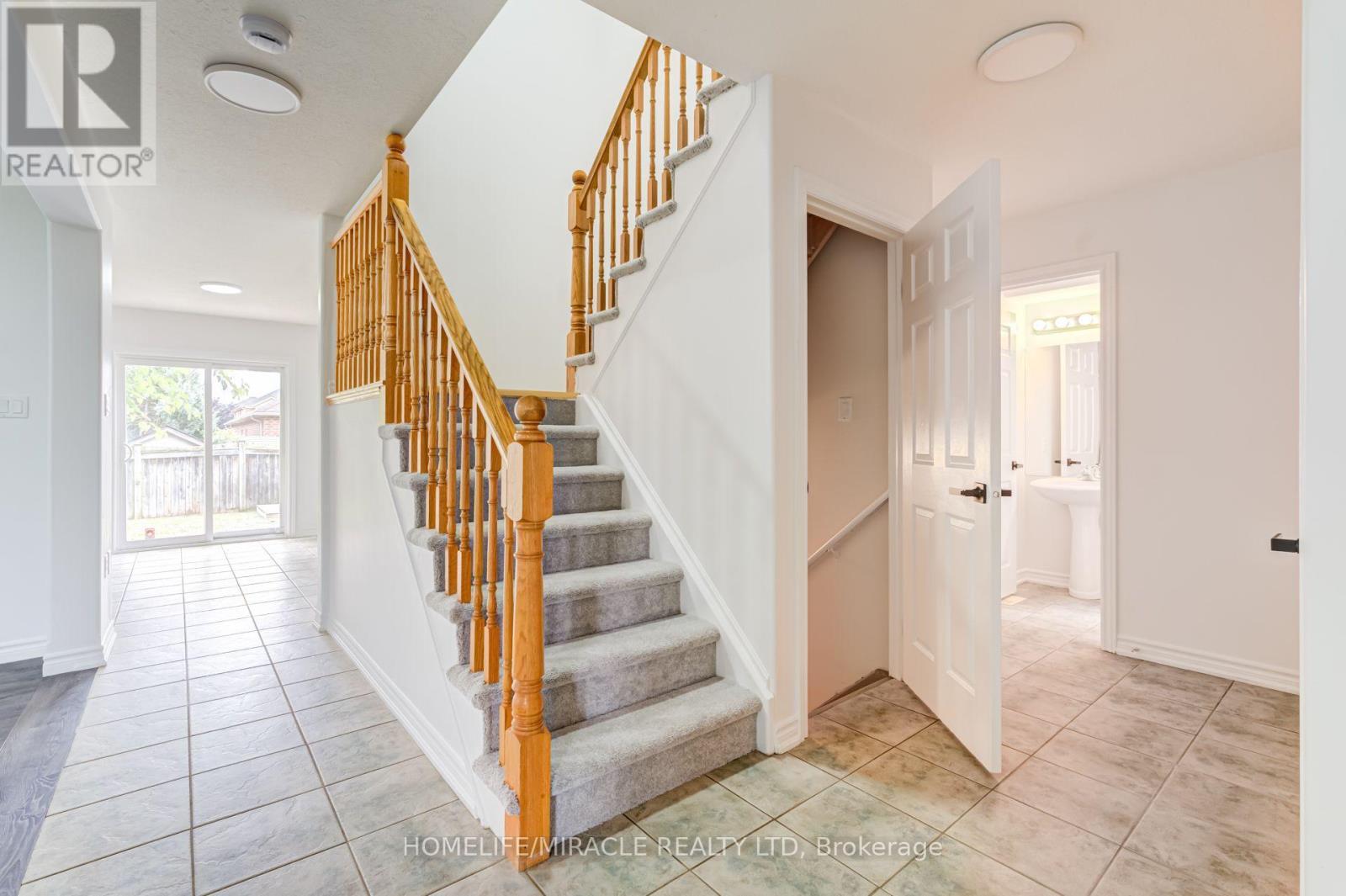 7 Empire Drive, Barrie, ON - Indoor Photo Showing Other Room