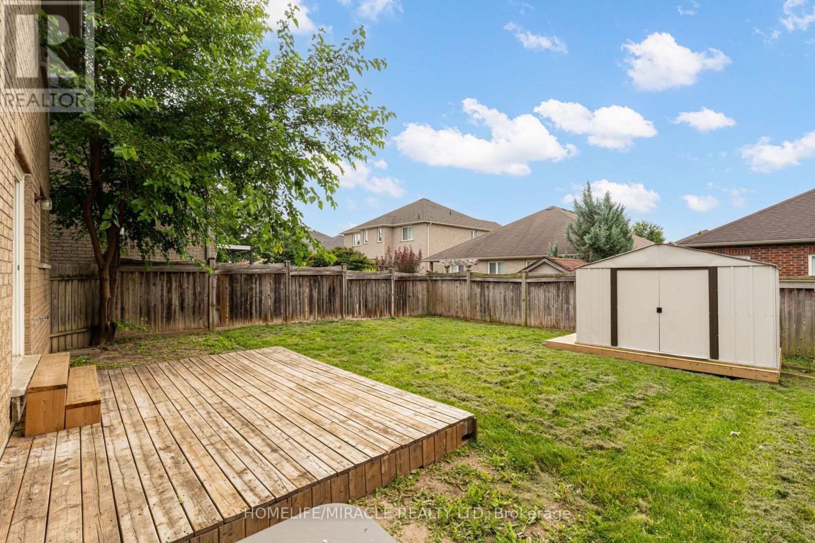 7 Empire Drive, Barrie, ON - Outdoor