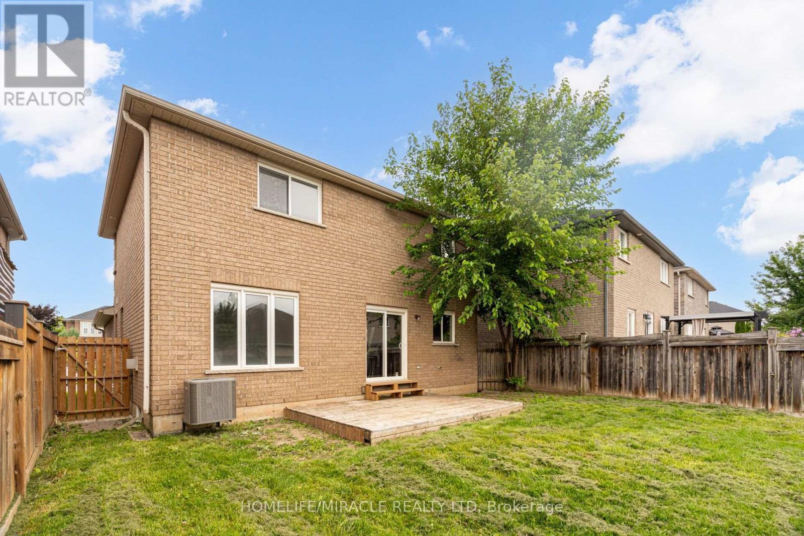 7 Empire Drive, Barrie, ON - Outdoor