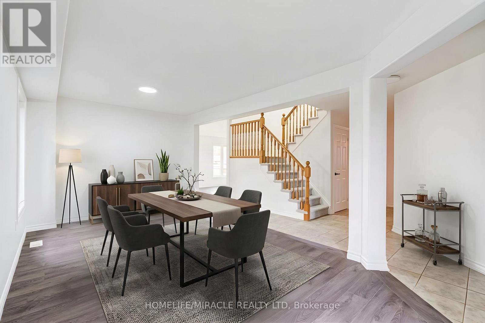 7 Empire Drive, Barrie, ON - Indoor Photo Showing Dining Room