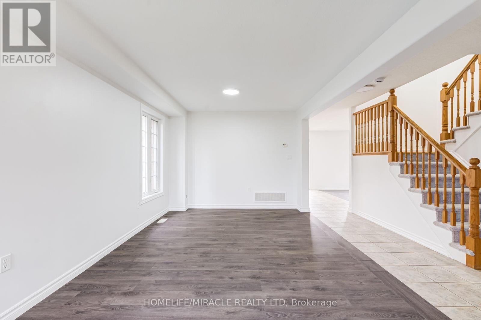 7 Empire Drive, Barrie, ON - Indoor Photo Showing Other Room