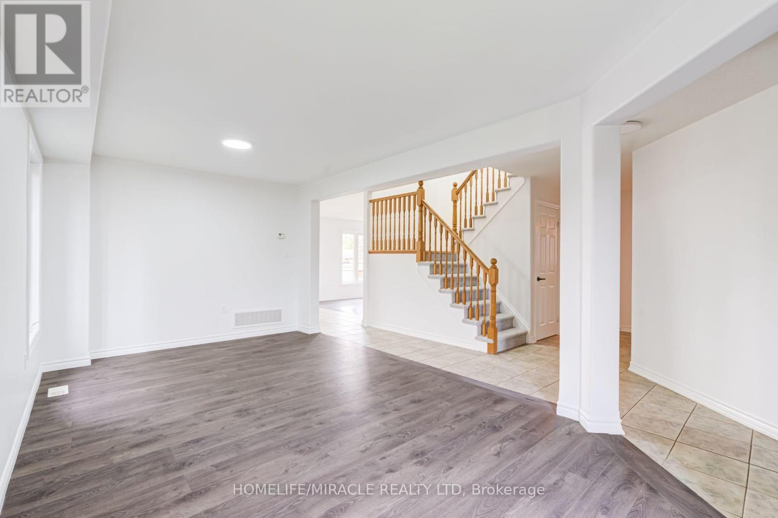 7 Empire Drive, Barrie, ON - Indoor Photo Showing Other Room
