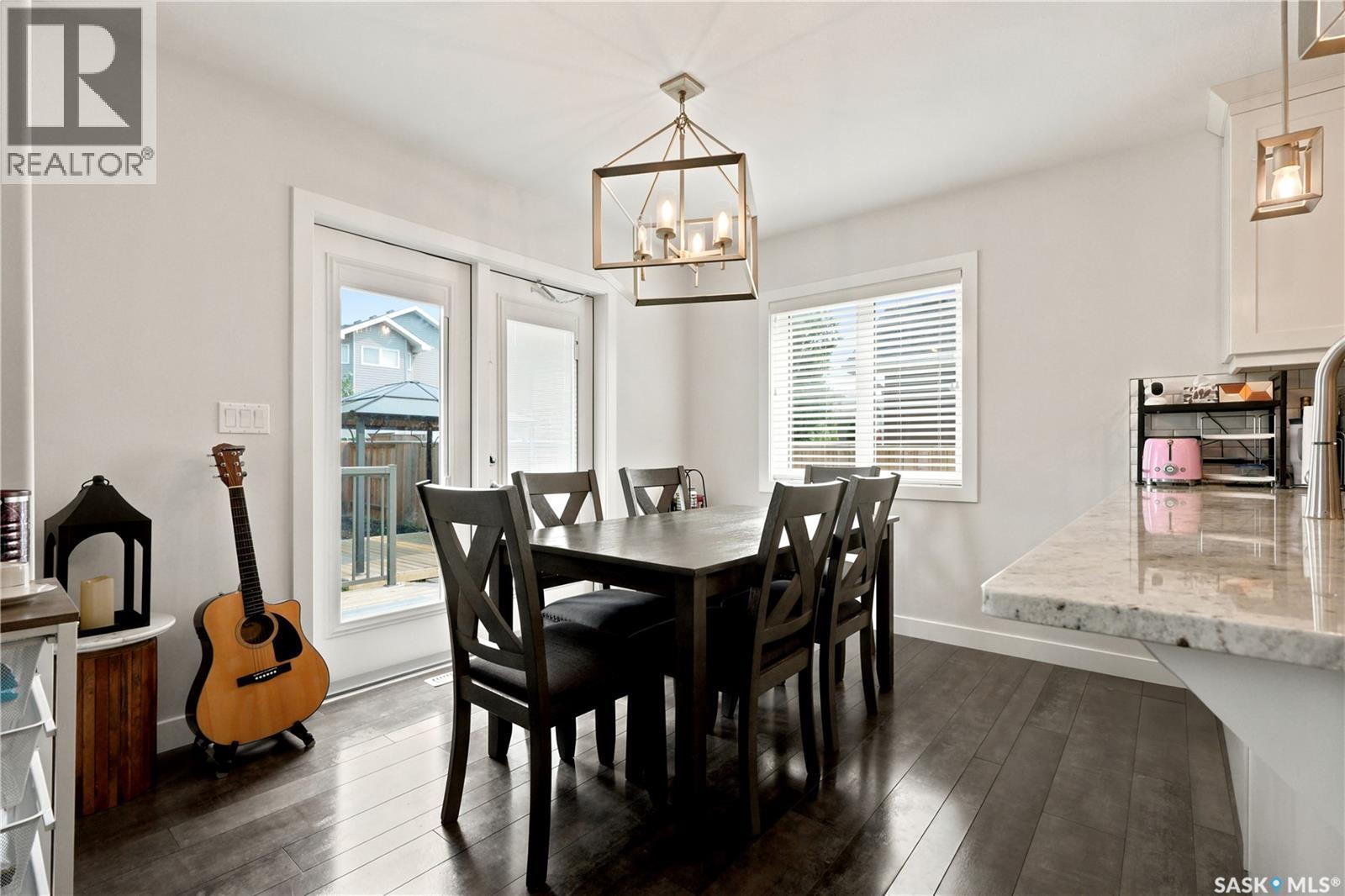 207 Kolynchuk Manor, Saskatoon, SK - Indoor Photo Showing Dining Room