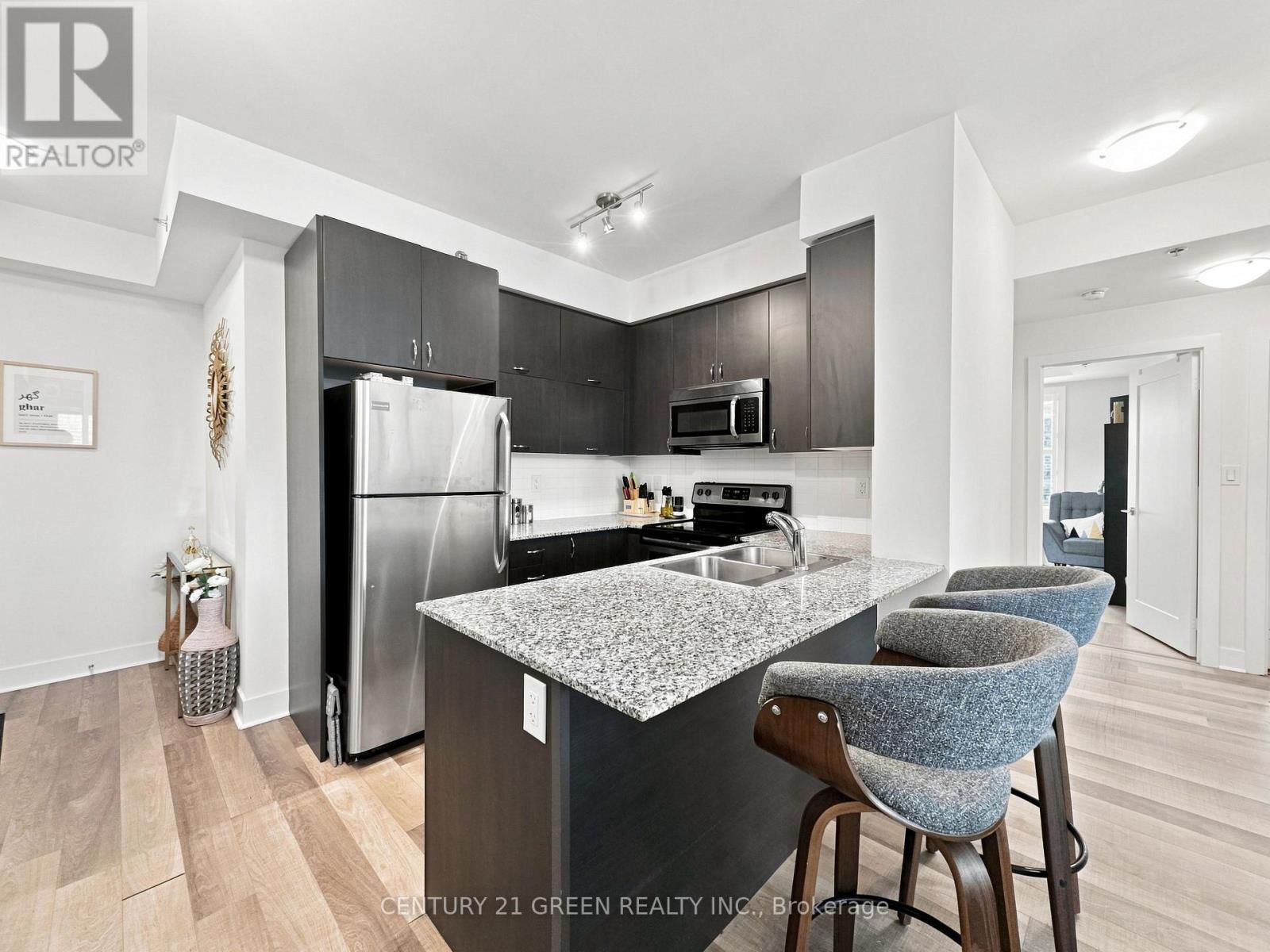 224 - 28 Prince Regent Street, Markham, ON - Indoor Photo Showing Kitchen With Double Sink