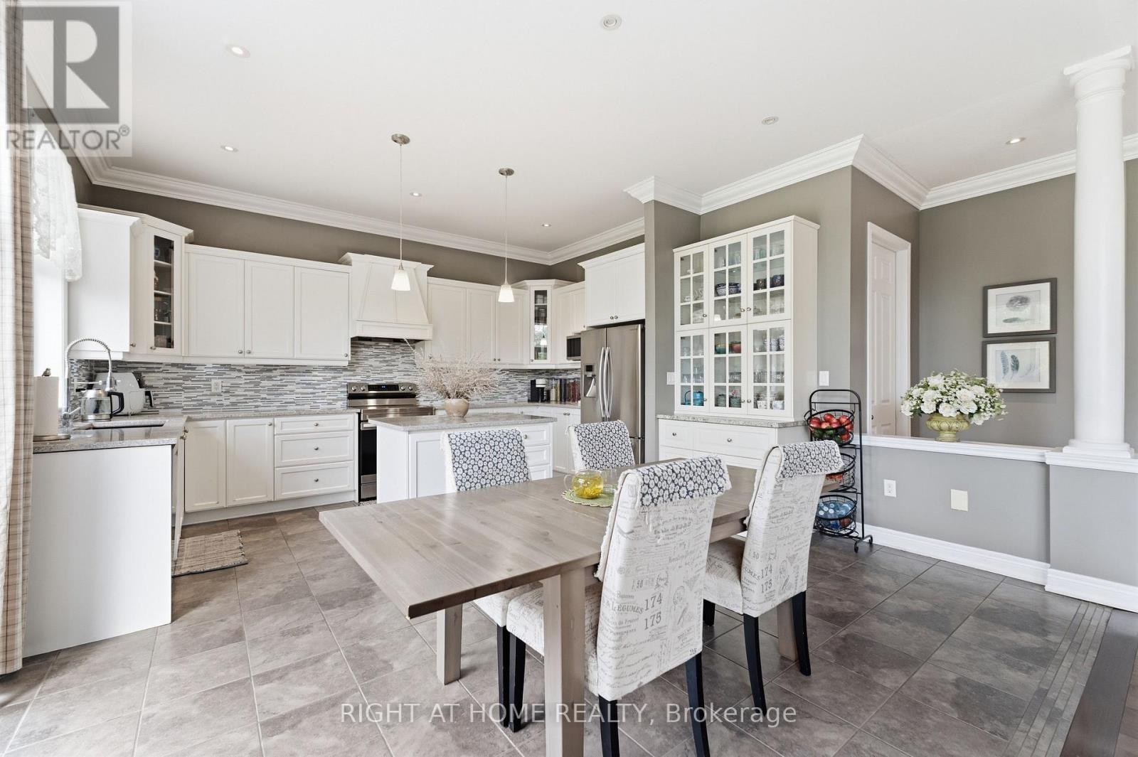 38 Weaver Drive, Hamilton, ON - Indoor