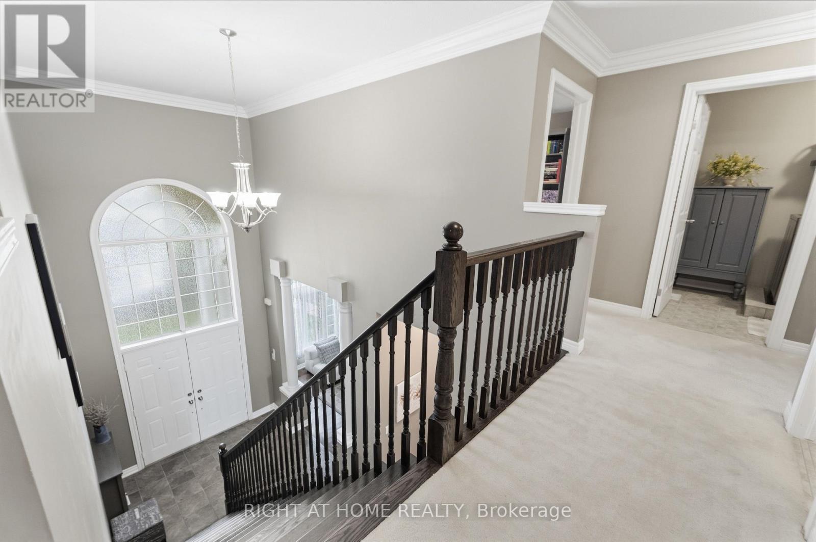 38 Weaver Drive, Hamilton, ON - Indoor Photo Showing Other Room
